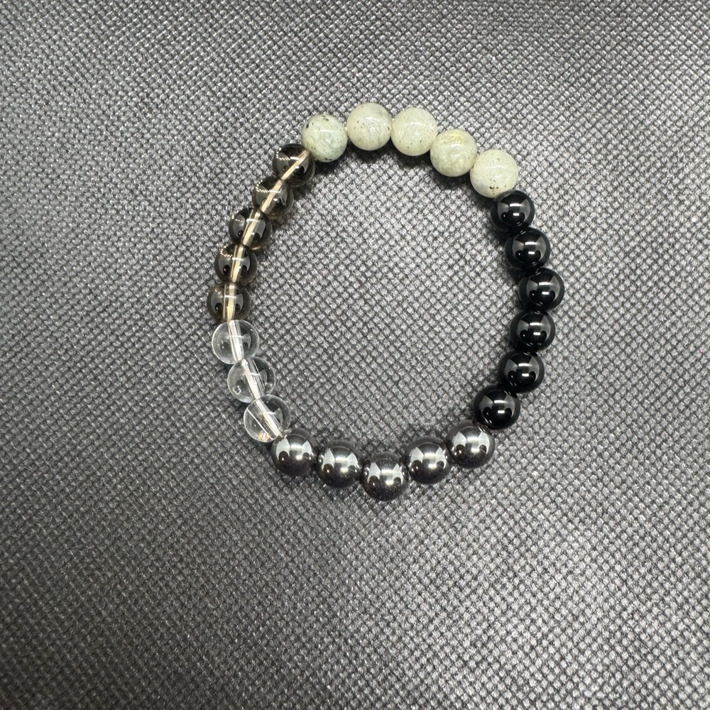 Elegant Black and Silver Beaded Bracelet